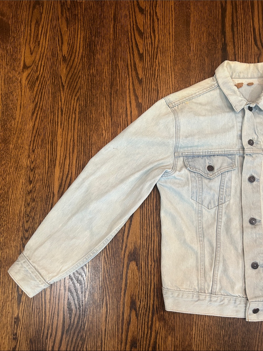 Vintage 90s Levi’s Bleached Denim Jean Jacket - Picture 6 of 16